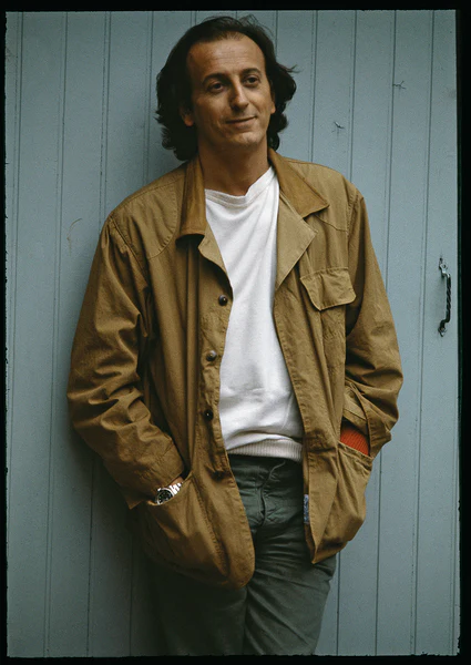 Portrait de Massimo Osti et des premières pièces CP Company