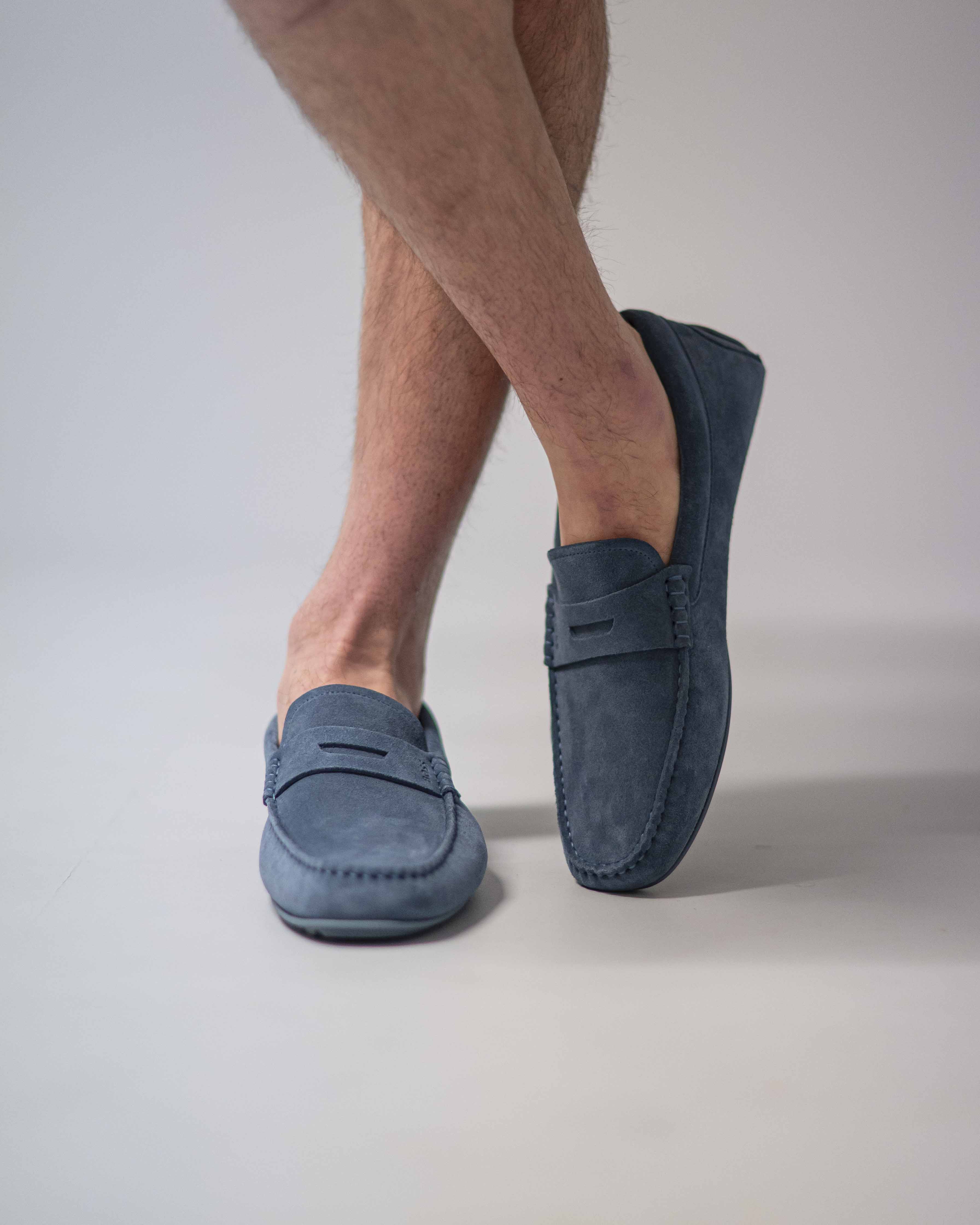 Mocassin BOSS homme en daim bleu – style élégant et décontracté
